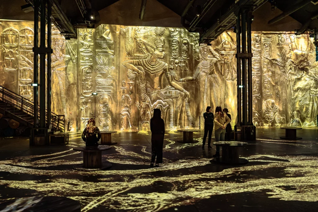 Ancient Egypt immersive storytelling. Egypt of the Pharaohs: From Khufu to Ramses II